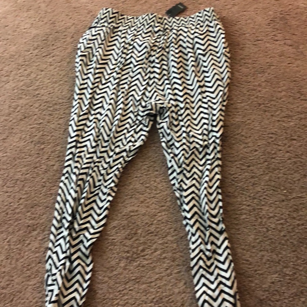 Pants - Picture 2 of 3